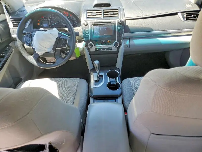 2014 TOYOTA CAMRY LE  