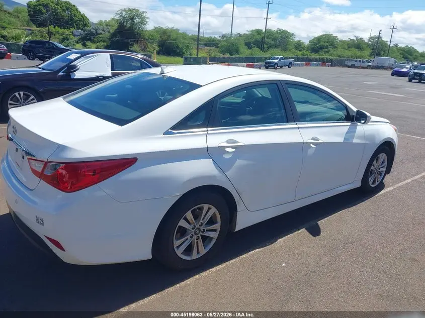 2014 HYUNDAI SONATA GLS