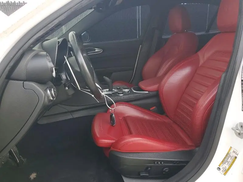 2022 ALFA ROMEO GIULIA   