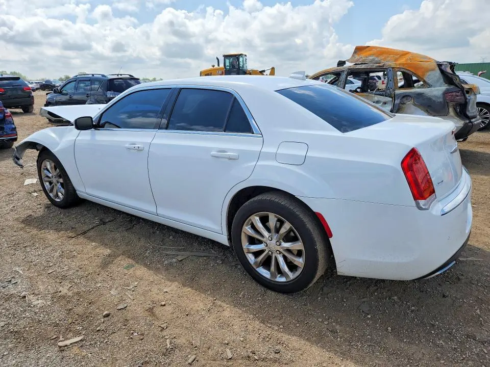 2015 CHRYSLER 300 LIMITED  