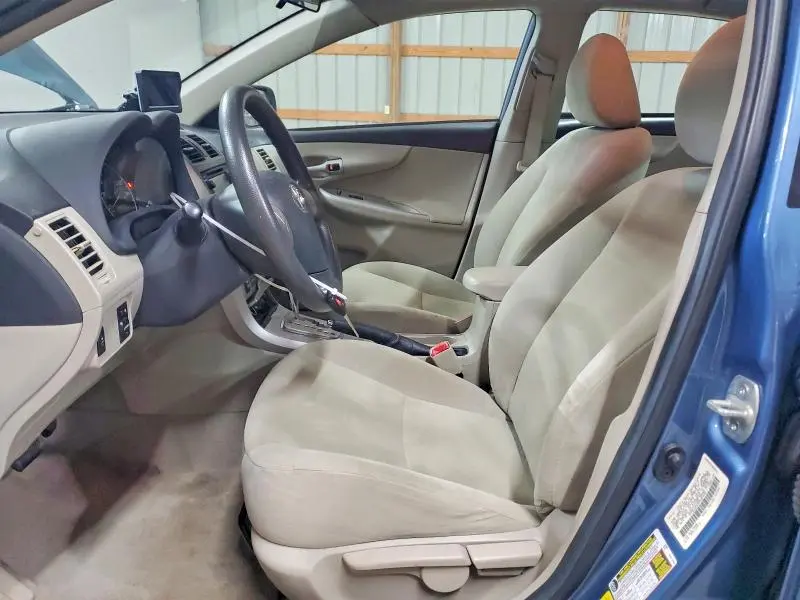 2013 TOYOTA COROLLA BASE  