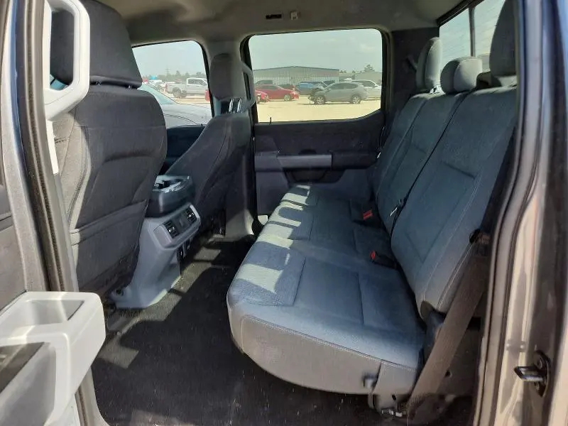2024 FORD F150 XLT  