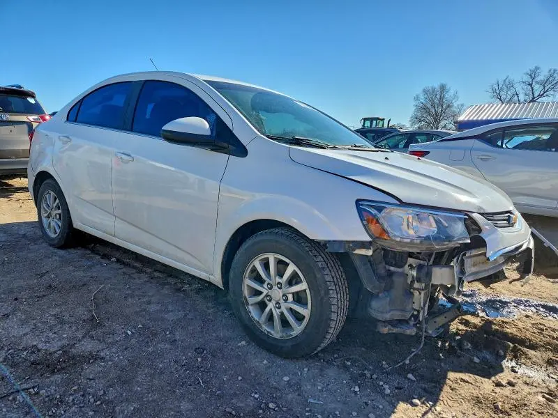 2017 CHEVROLET SONIC LT  