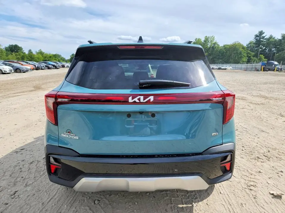 2024 KIA SELTOS EX  