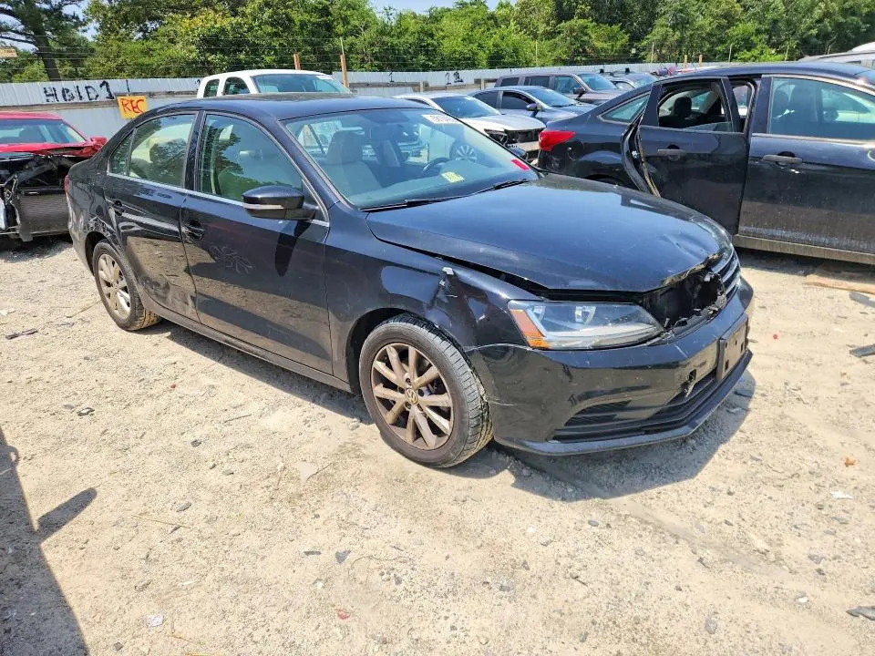 2017 VOLKSWAGEN JETTA SE  