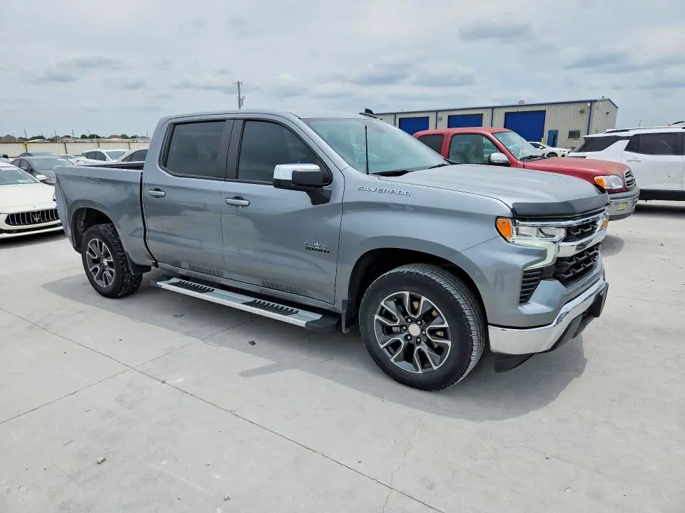 2023 CHEVROLET SILVERADO C1500 LT  