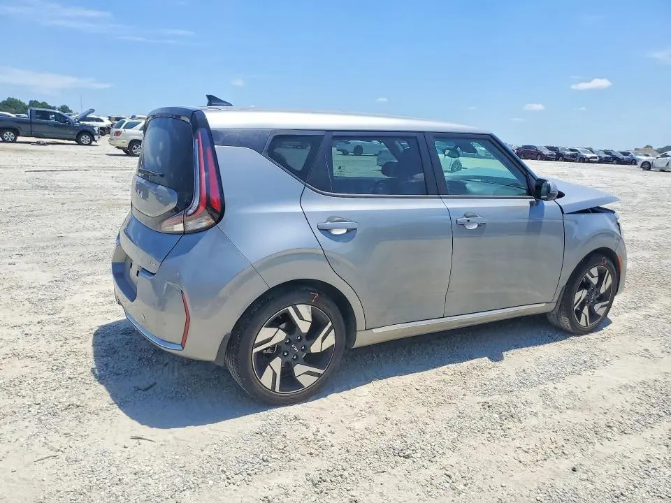 2023 KIA SOUL GT LINE  
