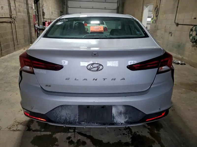 2019 HYUNDAI ELANTRA SE  