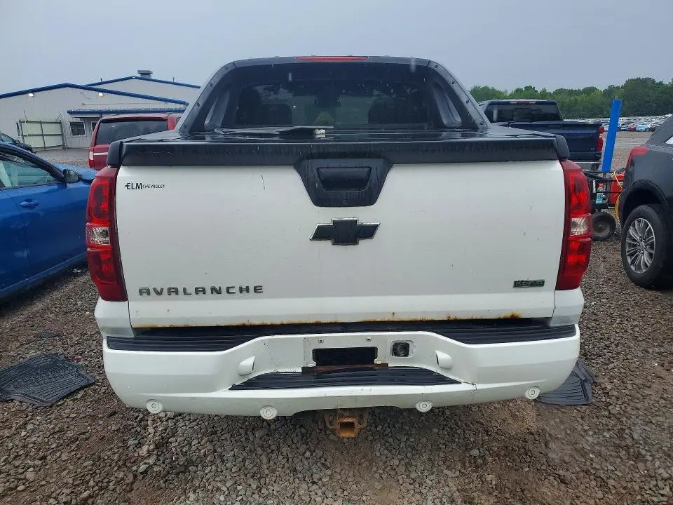 2010 CHEVROLET AVALANCHE LT  