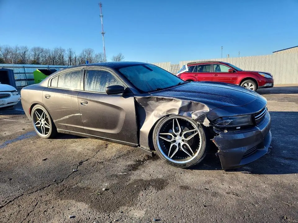 2015 DODGE CHARGER SE  