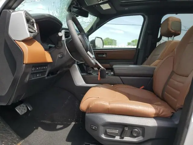 2025 TOYOTA TUNDRA CREWMAX PLATINUM  