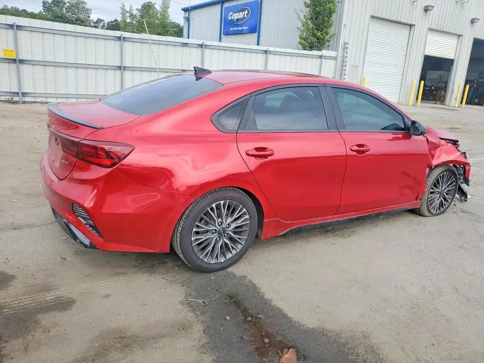 2024 KIA FORTE GT LINE  