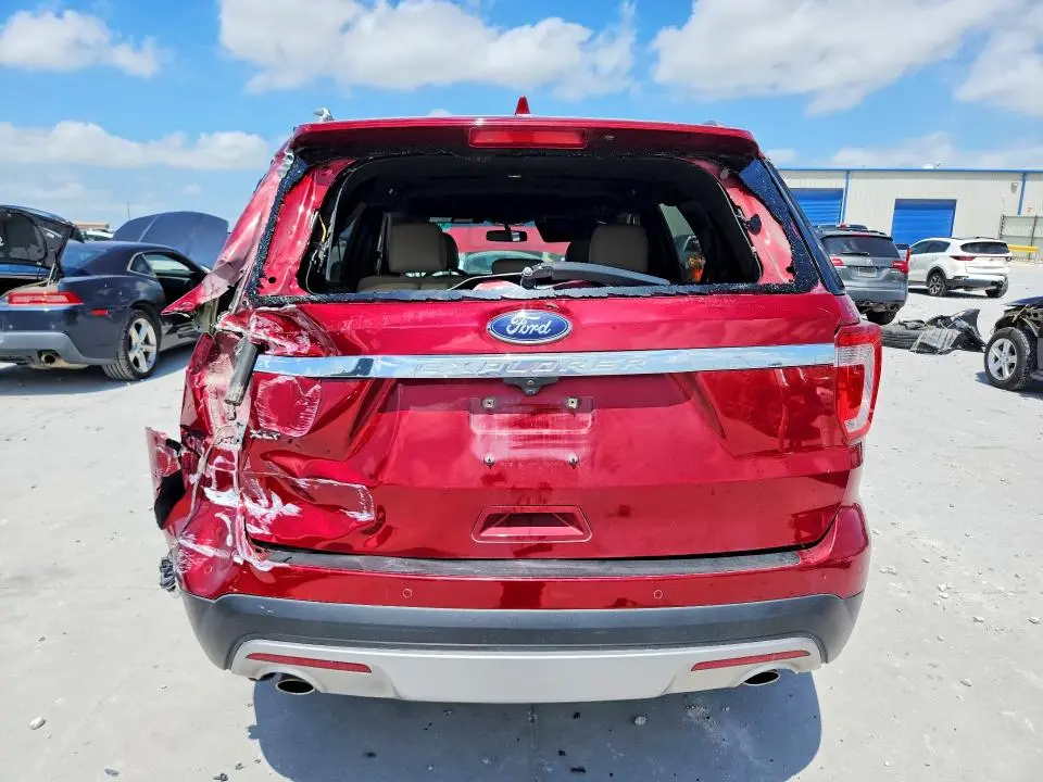 2017 FORD EXPLORER XLT  