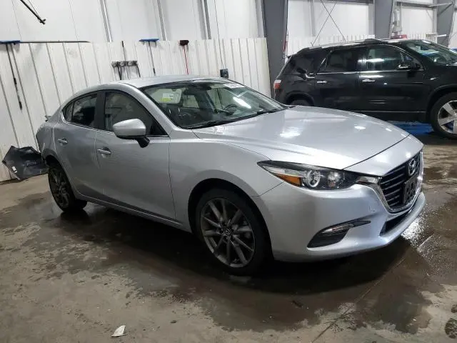 2018 MAZDA 3 TOURING  