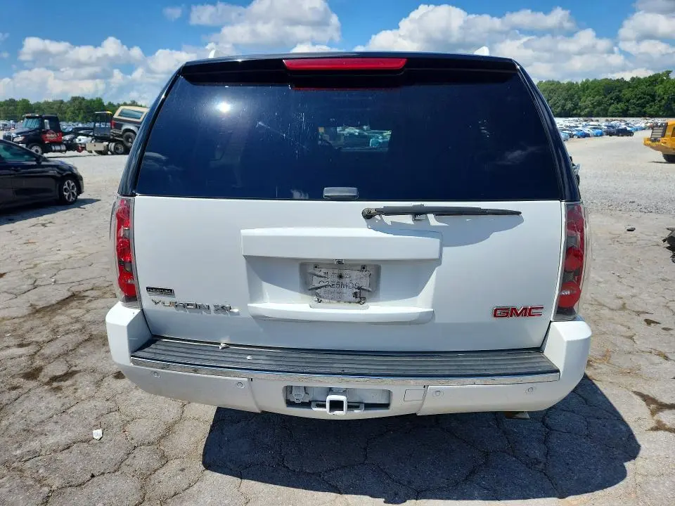 2012 GMC YUKON XL DENALI  