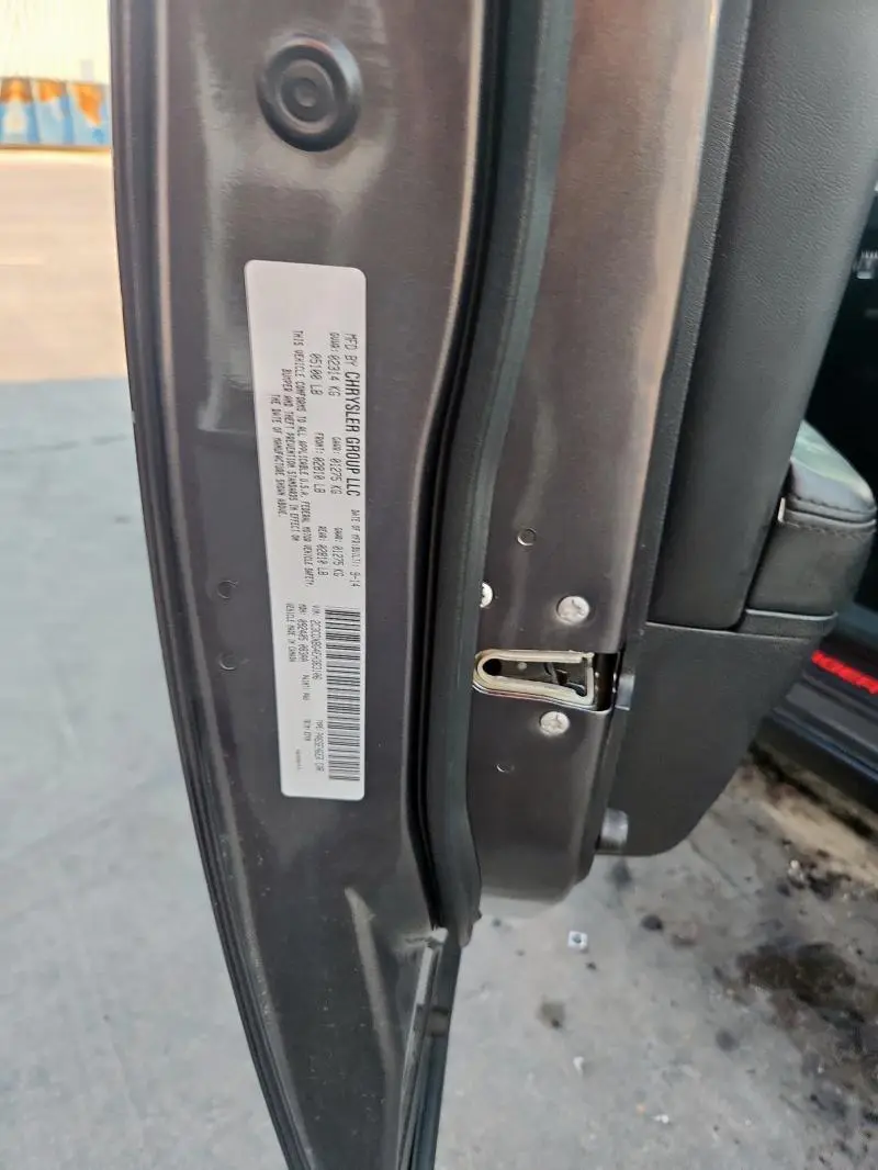 2014 DODGE CHARGER SE  