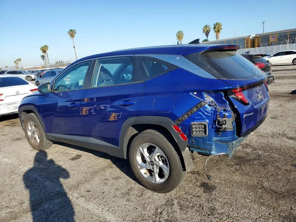 2023 HYUNDAI TUCSON SE  