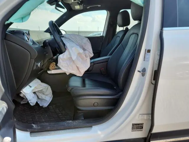 2023 MERCEDES-BENZ GLB 250 4MATIC  