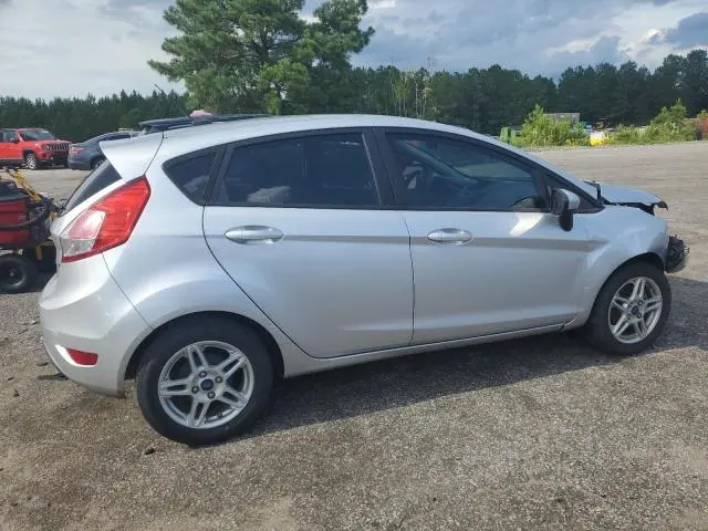 2017 FORD FIESTA SE  