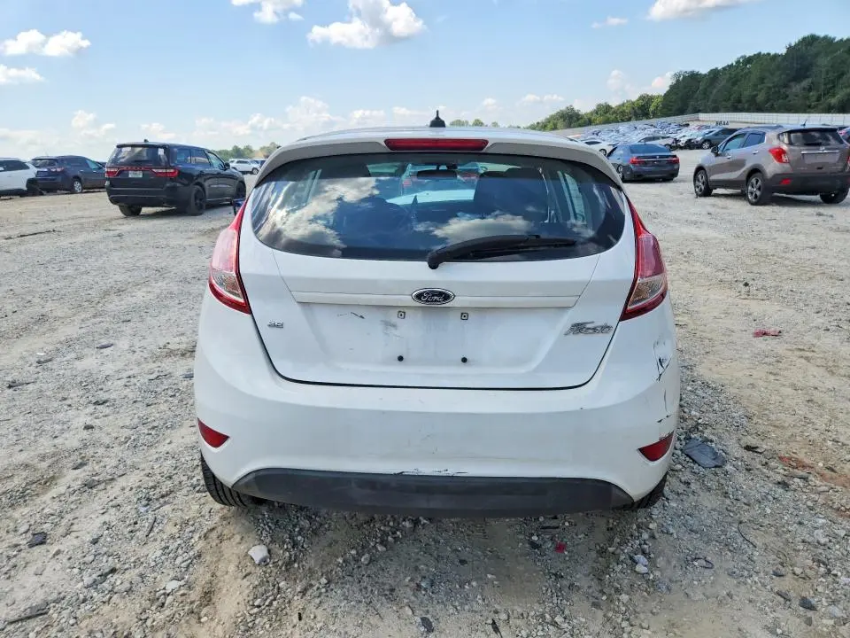 2015 FORD FIESTA SE  