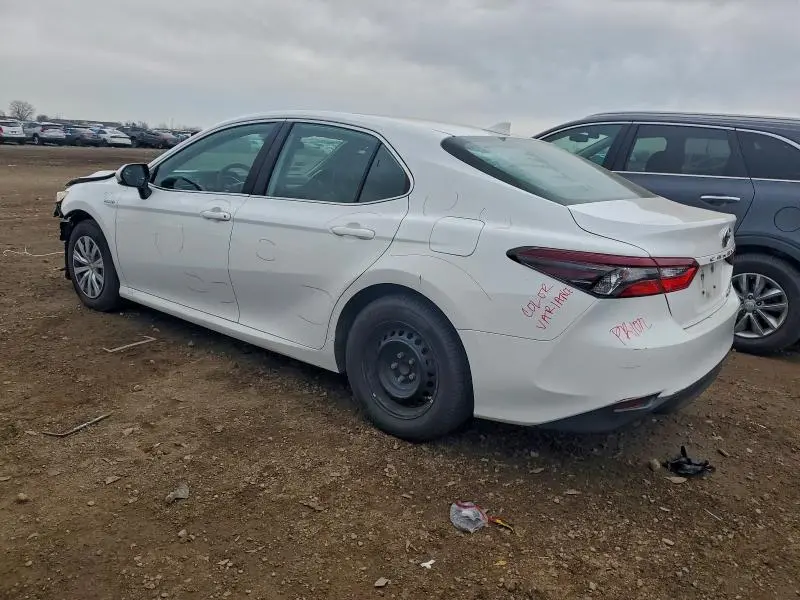 2021 TOYOTA CAMRY LE  