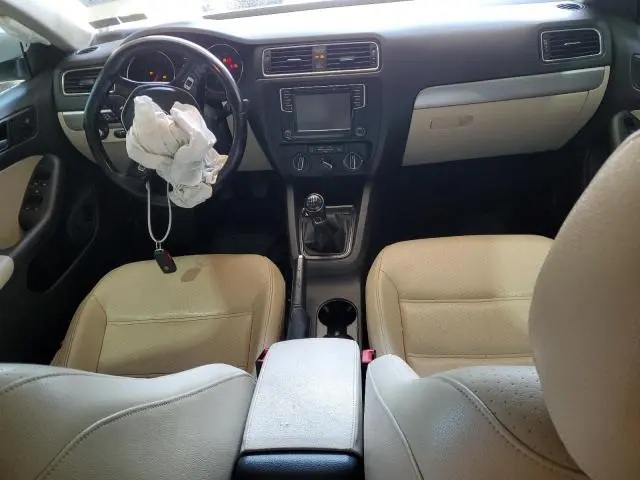 2017 VOLKSWAGEN JETTA SE  