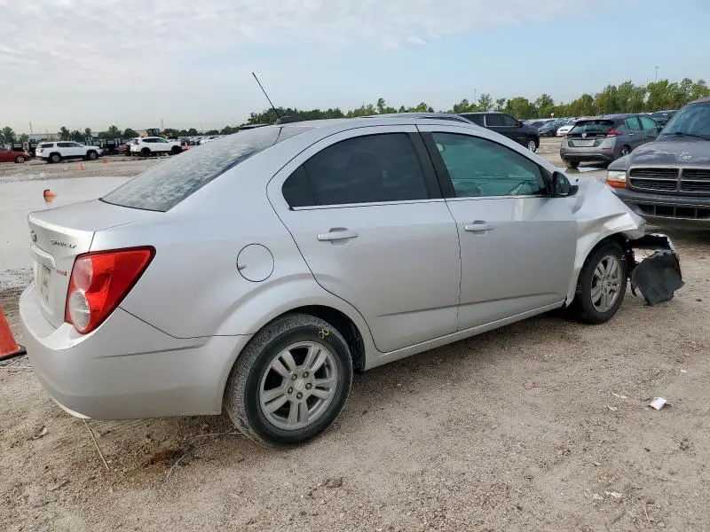 2016 CHEVROLET SONIC LT  