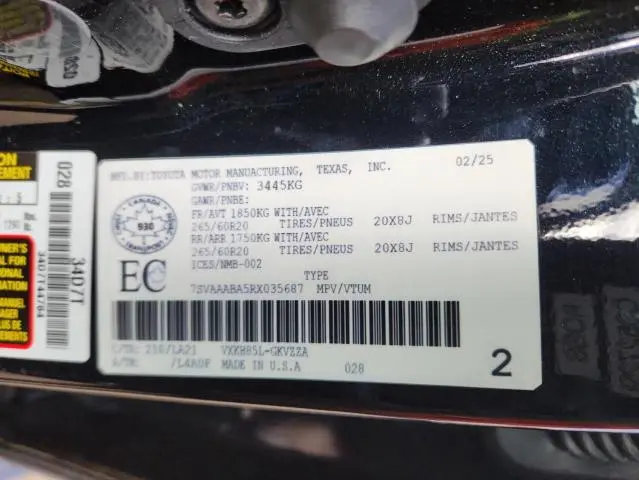 2024 TOYOTA SEQUOIA SR5  