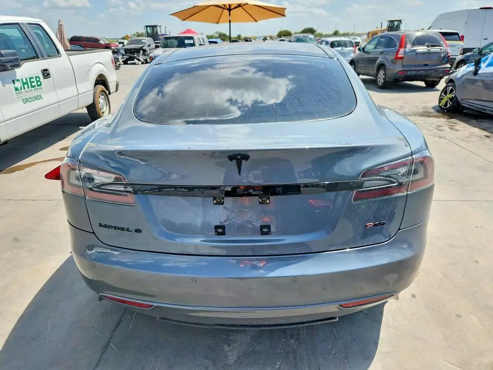 2013 TESLA MODEL S   