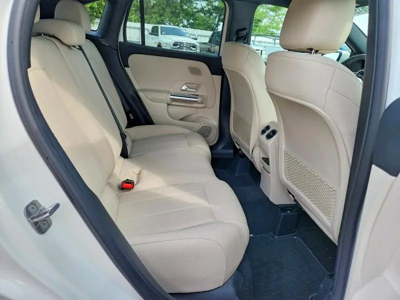 2026 MERCEDES-BENZ GLA 250 4MATIC  