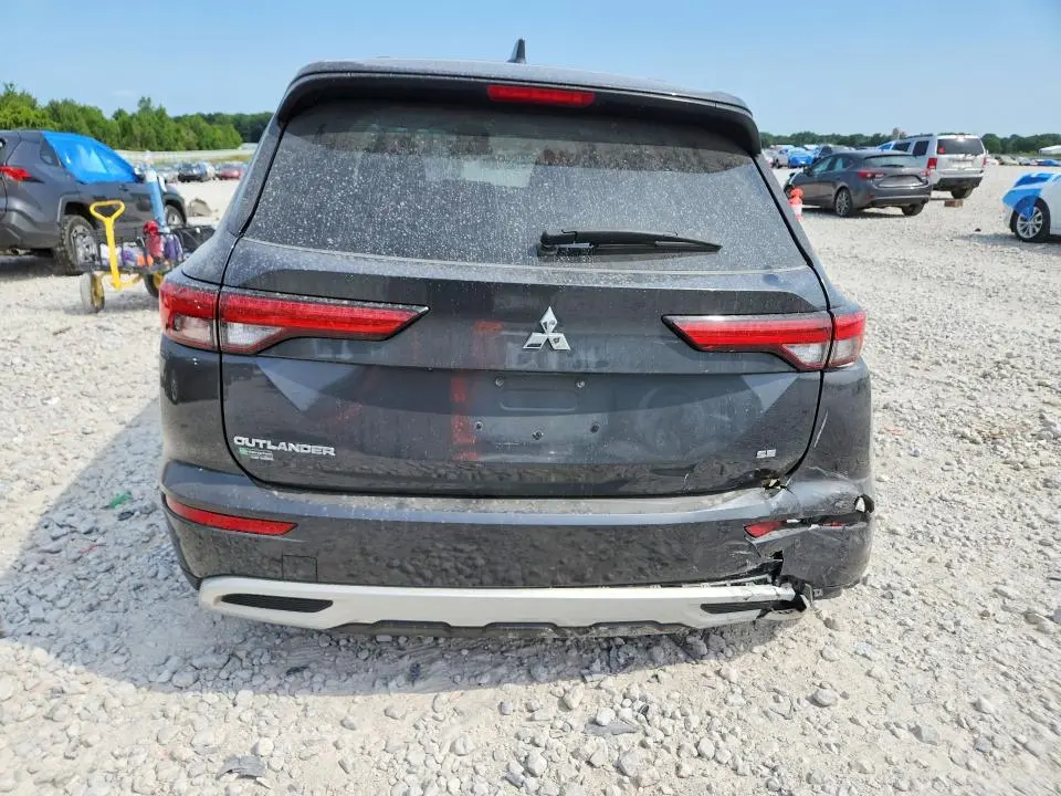 2024 MITSUBISHI OUTLANDER SE  