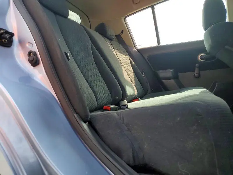 2010 NISSAN VERSA 1.8 S  