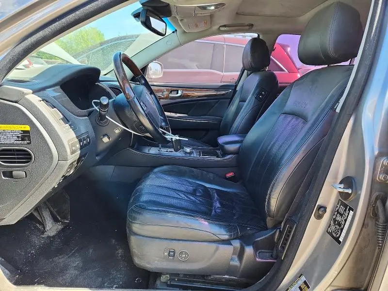 2011 HYUNDAI EQUUS SIGNATURE  