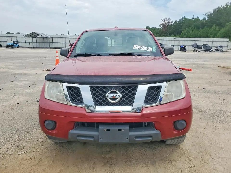 2015 NISSAN FRONTIER SV  
