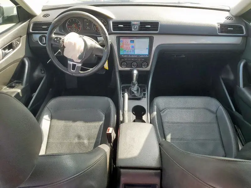 2015 VOLKSWAGEN PASSAT S  