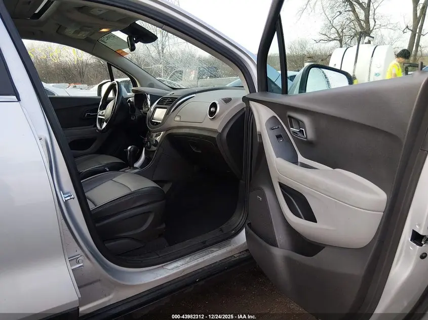 2016 CHEVROLET TRAX LTZ