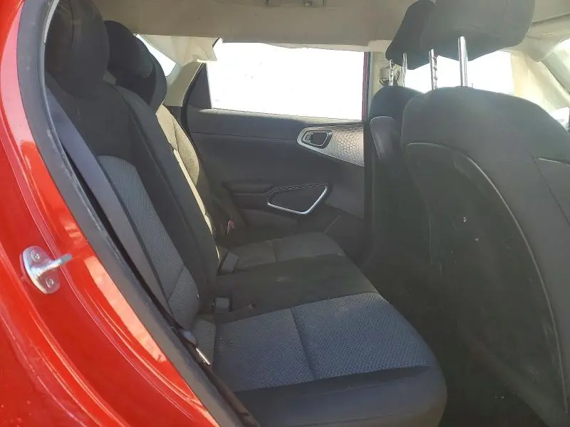 2024 KIA SOUL LX  