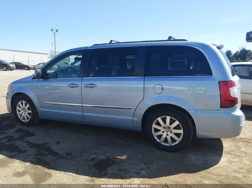 2013 CHRYSLER TOWN & COUNTRY TOURING