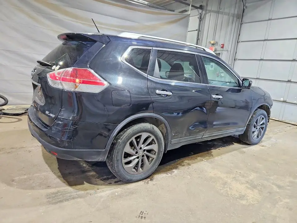 2016 NISSAN ROGUE SL  
