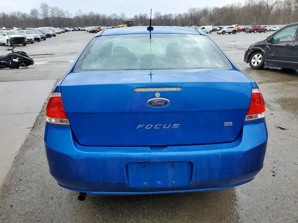 2010 FORD FOCUS SE  