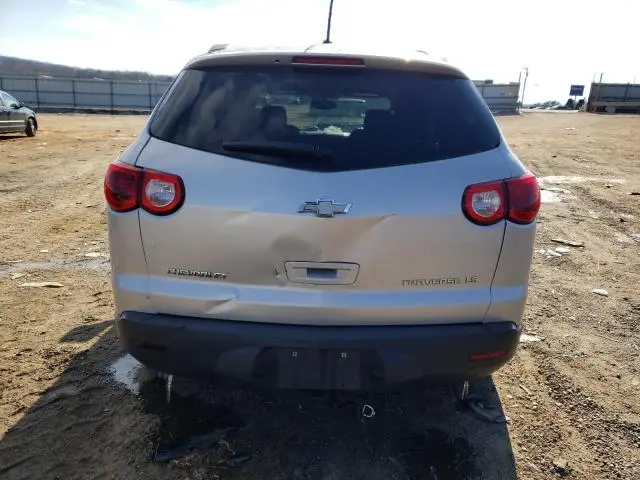 2010 CHEVROLET TRAVERSE LS  
