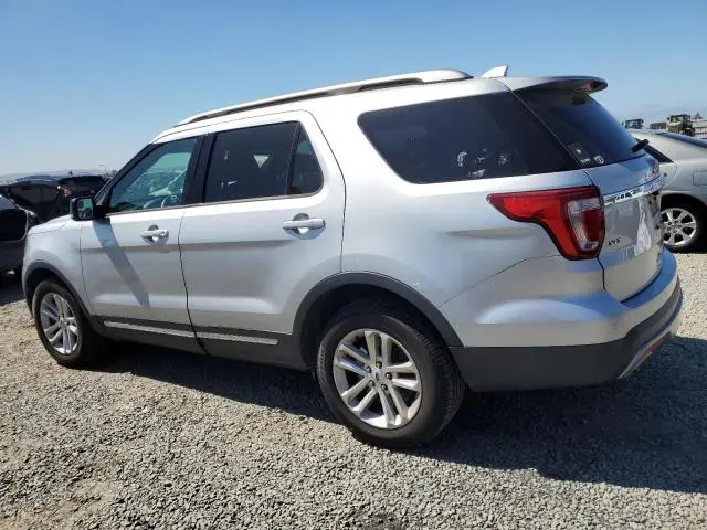 2017 FORD EXPLORER XLT  