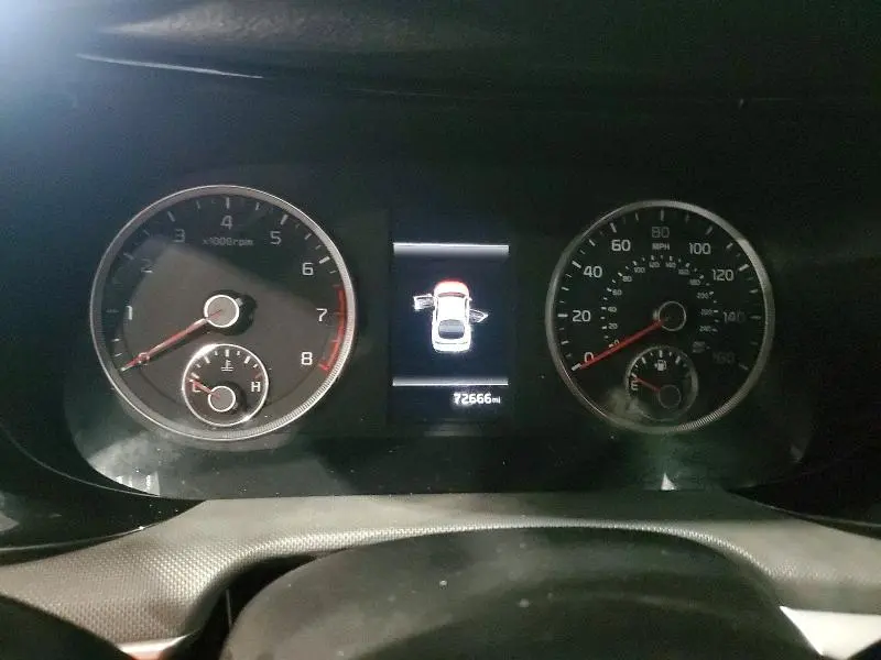 2022 KIA K5 LXS  