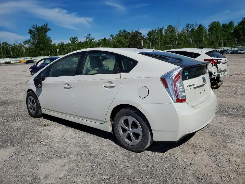 2014 TOYOTA PRIUS THREE  