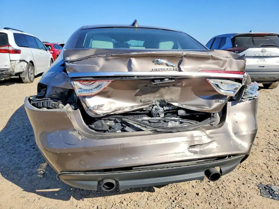 2016 JAGUAR XF PRESTIGE  