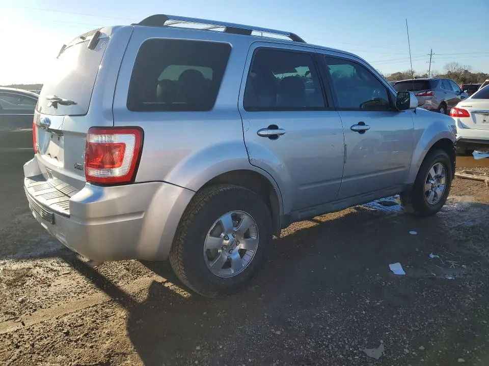 2011 FORD ESCAPE LIMITED  