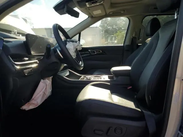 2025 KIA CARNIVAL SX  