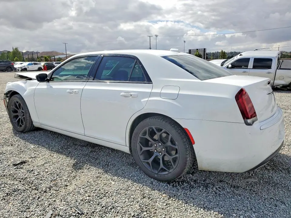 2019 CHRYSLER 300 TOURING  