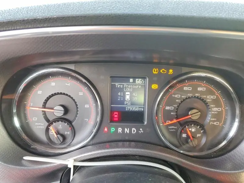 2011 DODGE CHARGER   