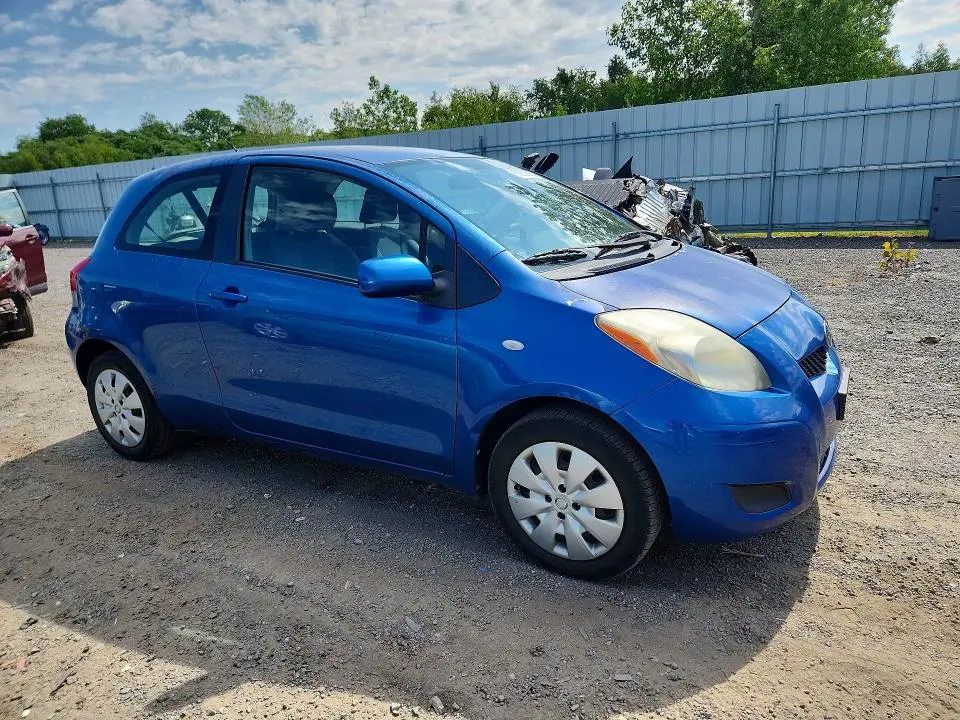 2010 TOYOTA YARIS BASE  
